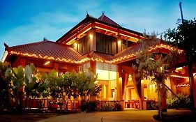 Nyiur Resort Hotel