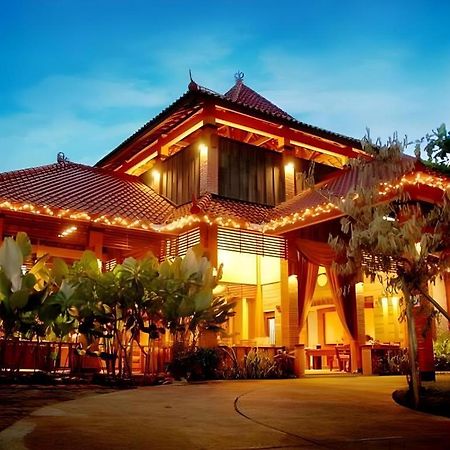 Nyiur Resort Hotel Pangandaran Bagian luar foto