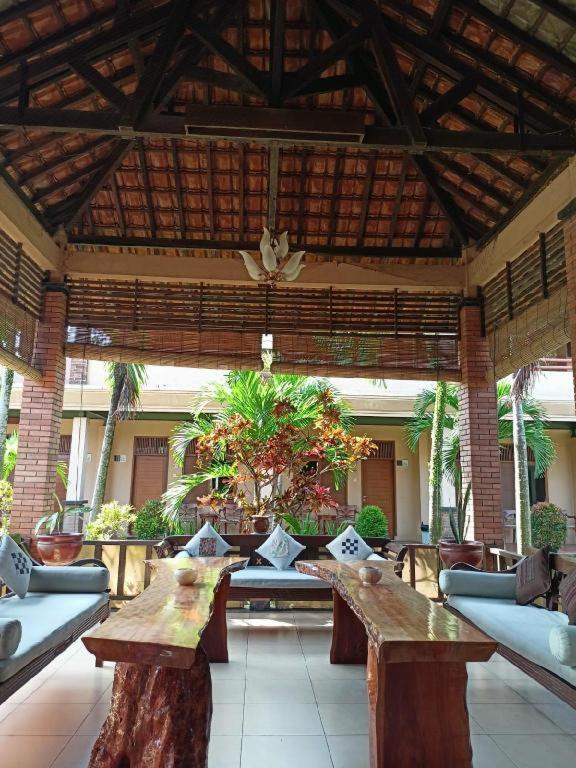 Nyiur Resort Hotel Pangandaran Bagian luar foto